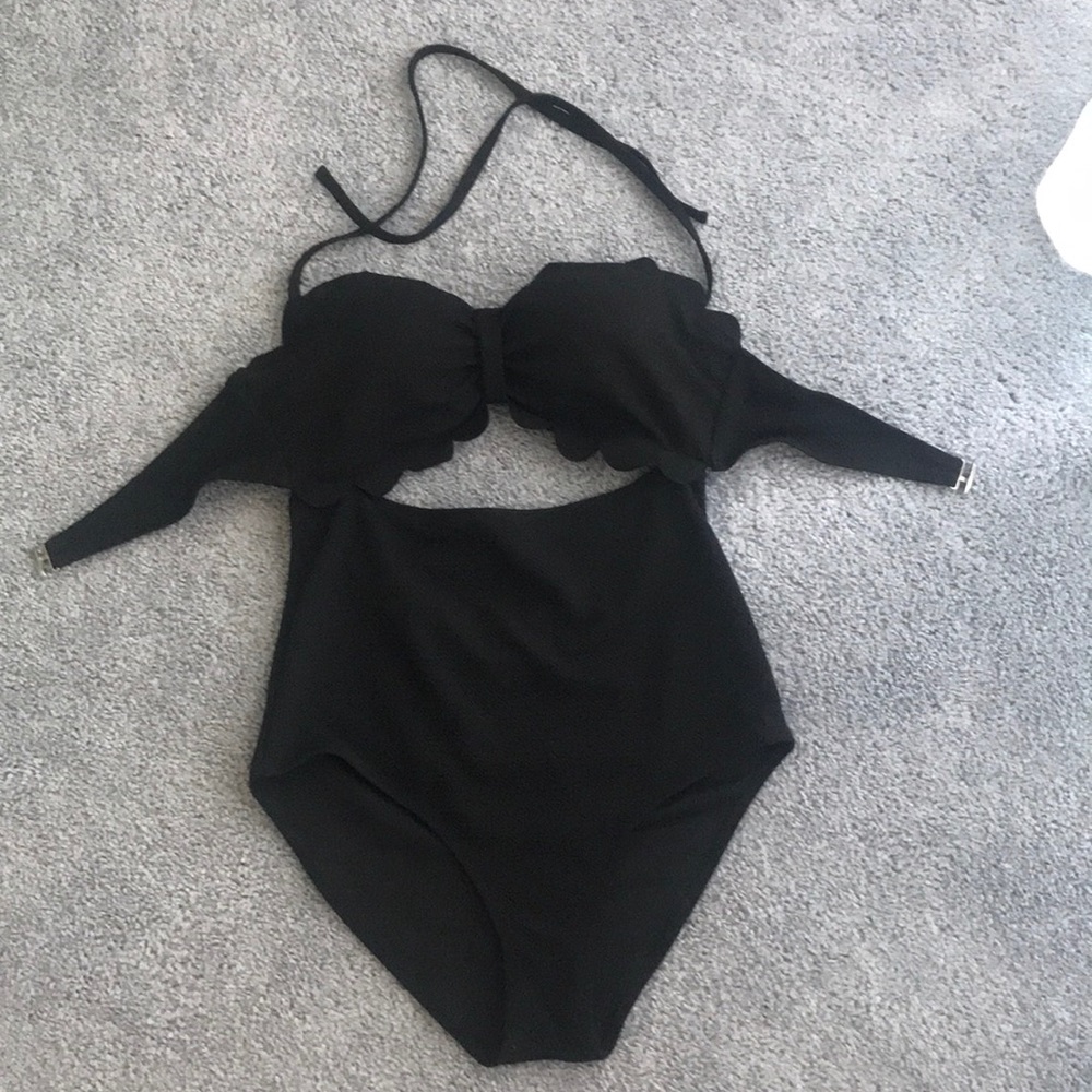 cut out one piece bathing suit